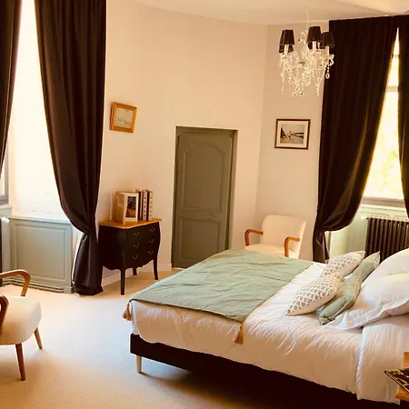 Bed & Breakfast Chateau De La Grimenaudiere - Charme & Experience Pres De La Rochelle 3*