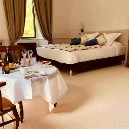Bed & Breakfast Chateau De La Grimenaudiere - Charme & Experience Pres De La Rochelle 3*